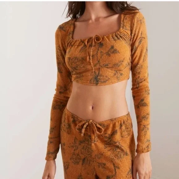 Urban Outfitters Mustard Floral Pajama Set - Picture 10 of 10